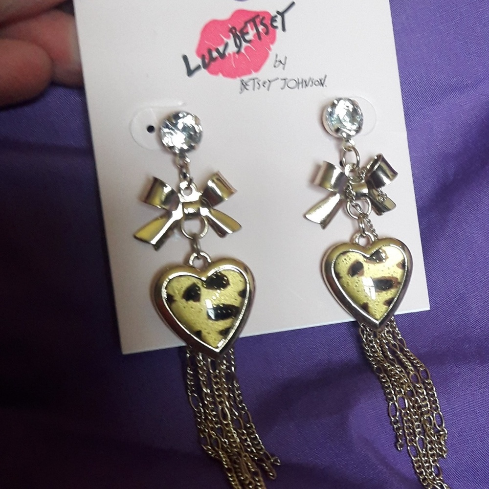 Betsey Johnson leopard print heart dangle earrings